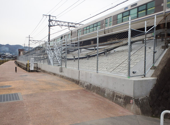 京都支社管内斜面防災対策４工事