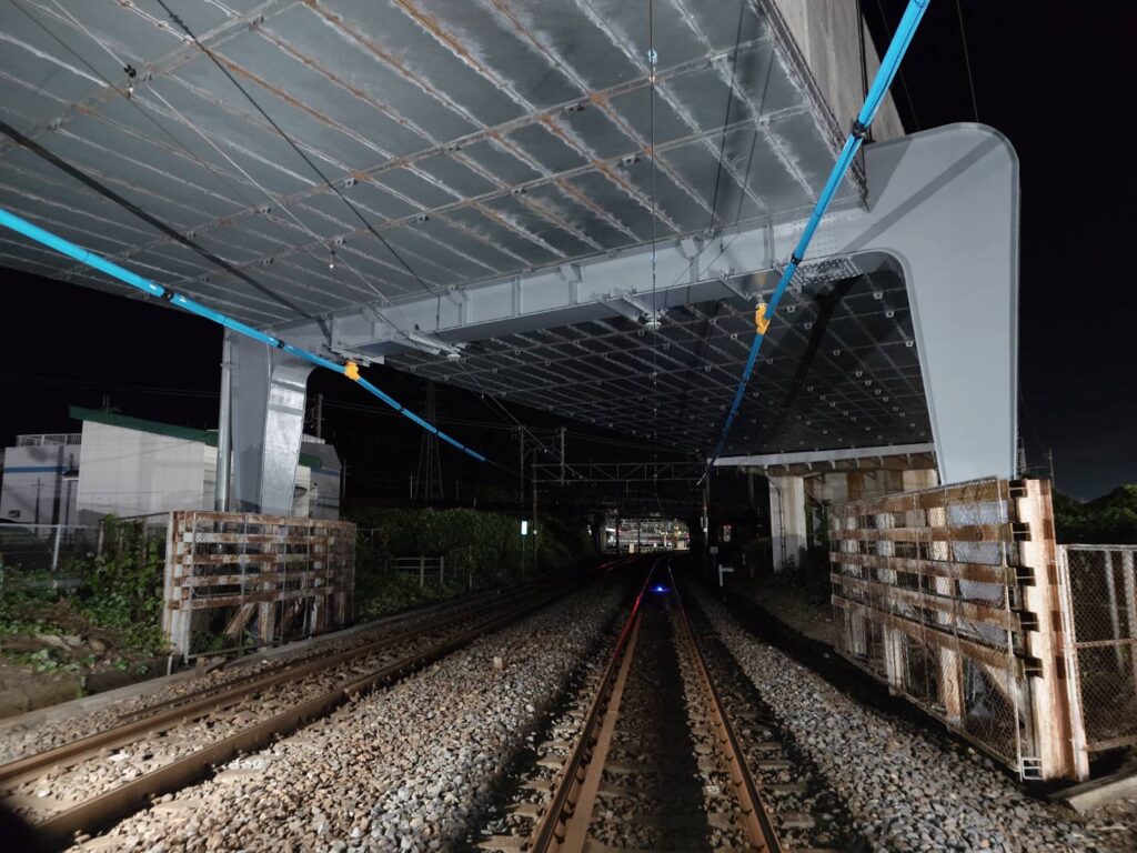 米原・坂田北陸線Bi塗装他<br />
（橋脚塗替塗装工事）