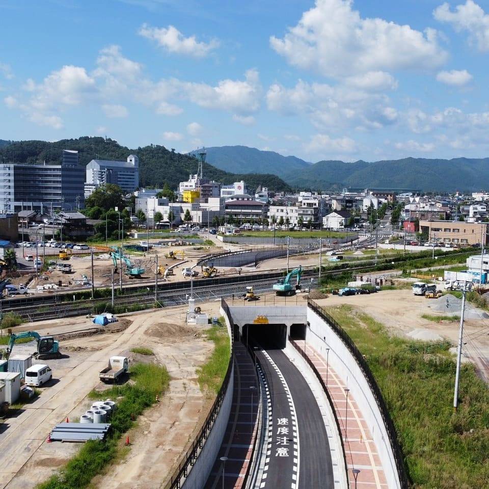 亀岡・並河一本木架道橋新設<br />
（架道橋新設工事）