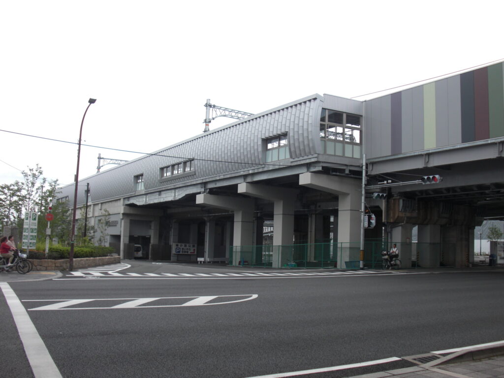 京都・丹波口間新駅外新設他工事<br />
（新駅新設工事）