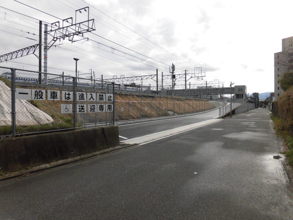 西大路駅バリアフリーに伴う土木Ⅱ期工事<br />
（駅・周辺構造物改良工事）
