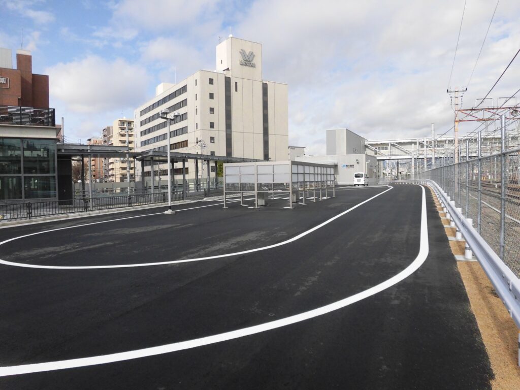 西大路駅バリアフリーに伴う土木Ⅱ期工事<br />
（駅・周辺構造物改良工事）