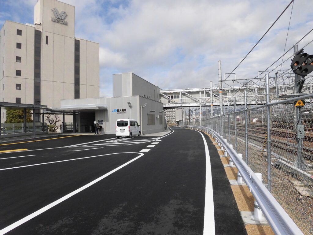 西大路駅バリアフリーに伴う土木Ⅱ期工事<br />
（駅・周辺構造物改良工事）