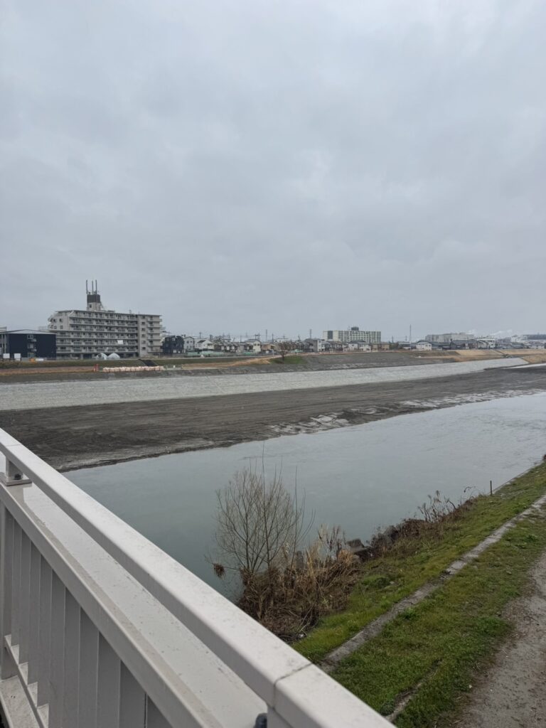 鴨川大規模特定河川工事<br />
（河川改修工事）